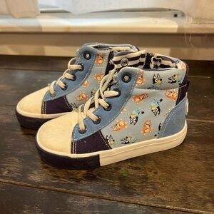 10T Bluey high top sneakers